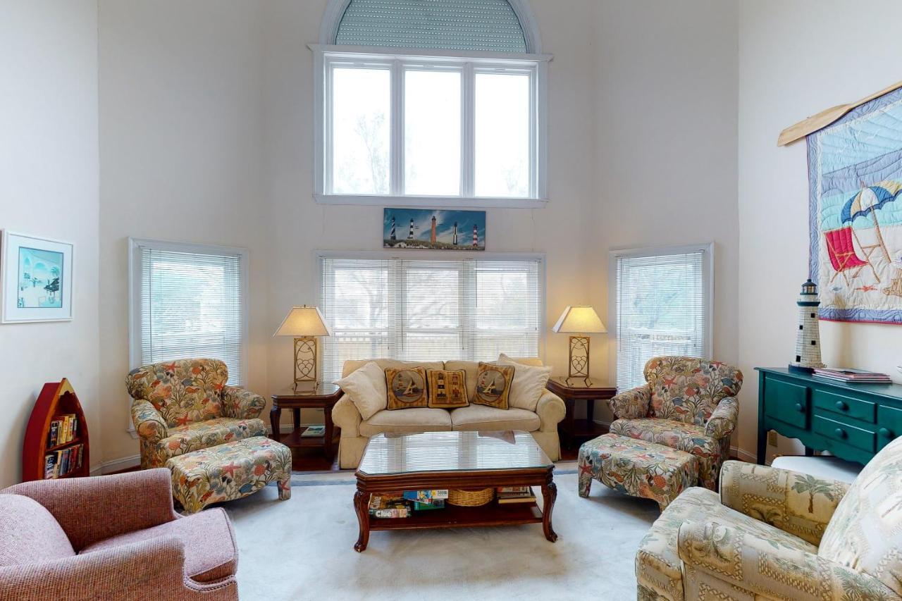 Victorian Sea-Cret Villa Virginia Beach Exterior photo