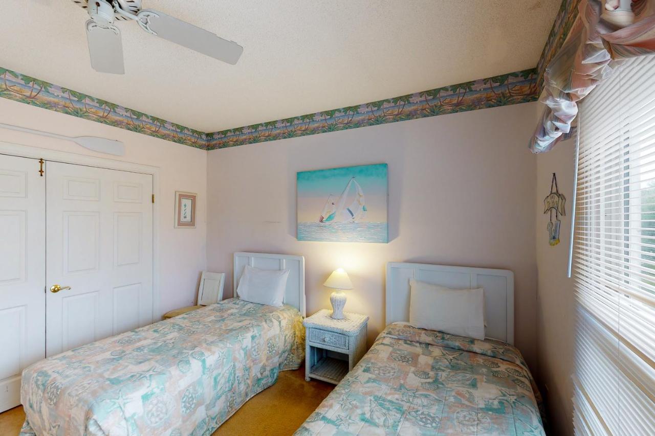 Victorian Sea-Cret Villa Virginia Beach Exterior photo
